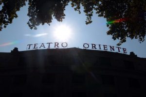 Alcaldesa Josefa Errázuriz promete cultura para todos en reapertura del Teatro Oriente