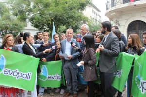 Evópoli se constituye como partido político y anuncia que disputará las primarias presidenciales de Chile Vamos