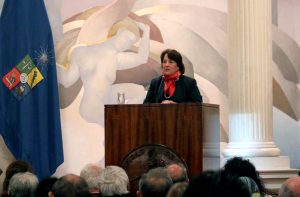 Ministra Delpiano comprometió incorporar las ciencias a la educación parvularia