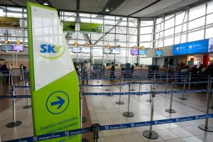 Sindicato de Sky en huelga indefinida: no habrá vuelos hoy ni mañana