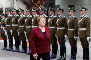 Bachelet asegura que Caso Avilés pudo haber "inhibido" a Carabineros el 21 de mayo