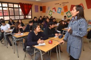 Chile tiene una de las peores realidades laborales para profesores de países OCDE