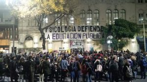 #DefendamosLaEducaciónPública: Inédita movilización por la educación en Argentina