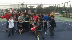 Futuros Para el Tenis: El "oasis" donde se olvidan los problemas de la población Santa Adriana de Lo Espejo