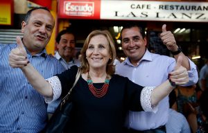 Helia Molina enfrenta críticas por viaje a Nueva York junto a Bachelet