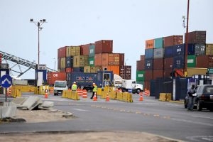Trabajadores de aduanas esperarán hasta "último minuto" al gobierno para evitar paro nacional
