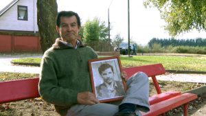 Acusan a Juan Emilio Cheyre de torturador en 1973: "Me golpeó, me torturó, me pateó, me preguntaba"