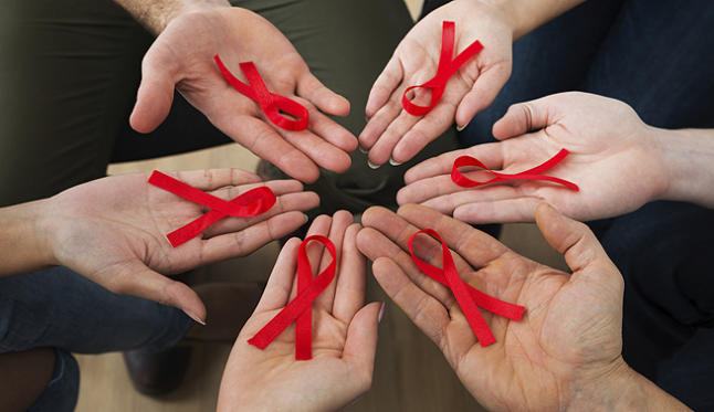 La simple exposición al VIH en niños altera varios biomarcadores inmunitarios