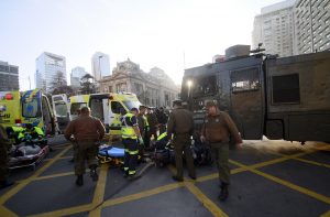 FOTOS| Choque múltiple protagonizado por un "guanaco" causó congestión en la Alameda