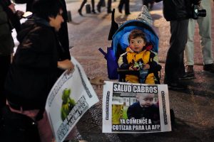 FOTOS+VIDEOS| Las postales que dejó el masivo #CacerolazoAFP a lo largo de todo Chile