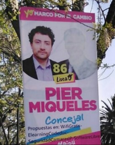 Candidato a concejal del PRO borra con pintura blanca a ME-O de sus afiches