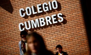 Chaneo, endogamia y clasismo: Demoledor estudio destruye las prácticas de colegios de élite en Chile