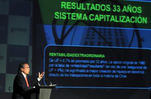 José Piñera relanza revista y dispara: "Nadie ha muerto de desigualdad"
