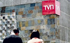 Críticas a Solari marcan renuncia de tres directores a TVN
