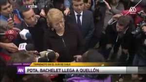 VIDEO| Chilota le para el carro al oportunismo de la prensa y la Municipalidad en diálogo con Bachelet