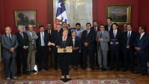Gobierno se defiende ante críticas de la derecha: "Hemos invertido 126% más de lo que hizo Piñera por incendios"