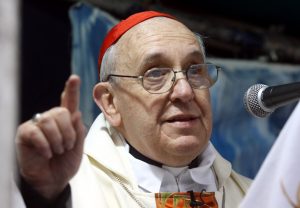 El Papa Francisco, la Guardia de Hierro y el genocida Massera
