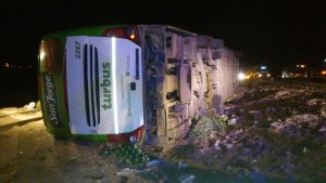 Exceso de velocidad habría provocado fatal accidente de Turbus proveniente de Mendoza