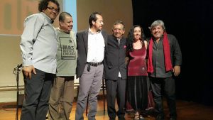 Gran admiración y una biografía "marcada por su presencia": Los recuerdos de Mauricio Redolés sobre Ángel Parra