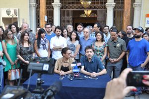Frente Amplio lanza programa participativo y vinculante mientras sondea nombres para candidaturas