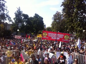 FOTOS Y VIDEOS| Luis Mesina cifra en 800 mil personas marchando a lo largo de todo Chile contra las AFP