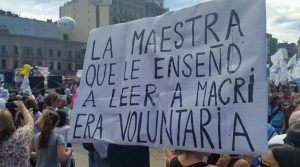 Paro nacional de profesores remece Argentina y retrasa la partida del año escolar en todo el país