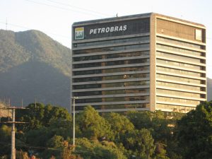 Brasil: Cinco ministros involucrados en la corrupción del caso Petrobras ponen en jaque al gobierno de Michel Temer