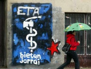 Un avance para la paz en el País Vasco: ETA entrega sus armas pese a la indiferencia de los gobiernos español y francés
