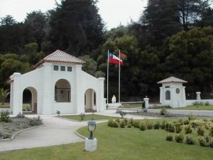 Insólito: Concejo Municipal de San Antonio aprueba condecoración para el ex centro de tortura Tejas Verdes