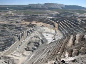 "Gran apagón en la minería": Sindicato Norte de AES Gener anuncia paralización que afectará a Codelco, Escondida, Spence y SQM