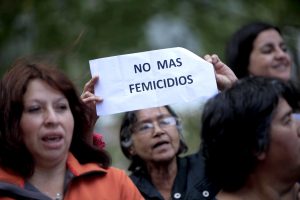 Femicidio frustrado en San Joaquín: Intervención de vecinos salvó la vida de mujer de 59 años