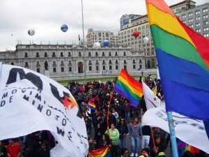 ¿Mes del capitalismo gay o conmemoración LGBTIQ+?