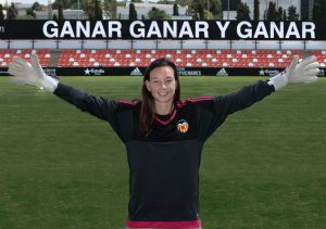 Sigue haciendo historia: Christiane Endler se convierte en el primer fichaje pagado del fútbol femenino en España