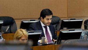 Pedro Araya y senadores DC entrampan proyecto de aborto en 3 causales tras duro informe contra Javiera Blanco