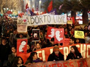 Coordinadora de Feministas en Lucha convoca a 5ta marcha por aborto libre: "Mujeres abortan en Chile todos los días"