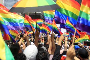 Homosexuales, mujeres, cuerpos disidentes: ¡Uníos ante la derecha!