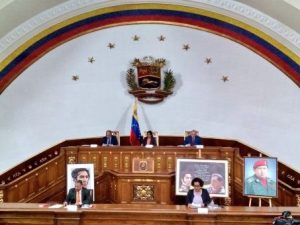 Asamblea Nacional Constituyente de Nicolás Maduro asumió el rol del Parlamento en Venezuela