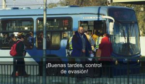 REDES| "El sueldo no alcanza": Críticas a Informe Especial por reportaje sobre la evasión del Transantiago