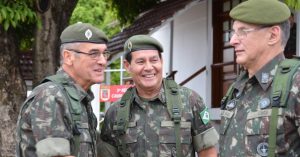 Un Brasil que coquetea peligrosamente con los militares
