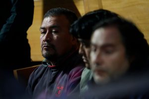 "Hermano te felicito": Los mensajes de WhatsApp y Telegram para detener a 8 dirigentes mapuche en la "Operación Huracán"