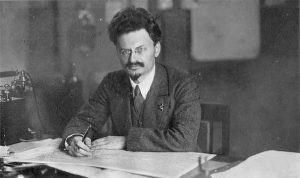 El arma utilizada para asesinar a León Trotsky en 1940 sale a la luz por primera vez en museo estadounidense