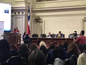 Organizaciones feministas tras debate: "Quienes buscan presidir Chile aún están en deuda con las mujeres"