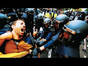 Gobierno español pide perdón por la represión en Cataluña: "Hay quien sufrió una lesión o un golpe y lo lamento”