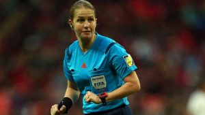FIFA designa por primera vez a una mujer para ser árbitro central en un Mundial masculino