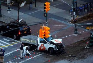 8 muertos y 12 heridos durante atentado terrorista en Manhattan