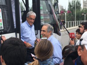 VIDEOS| "¿Vas a seguir robando?" y la funa callejera: El miércoles negro de Sebastián Piñera en la V Región