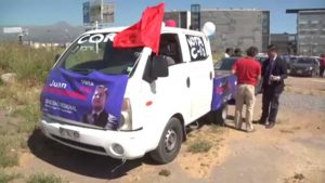 El candidato imaginario: PDI realiza operativo en Puente Alto simulando caravana electoral de cierre de campaña