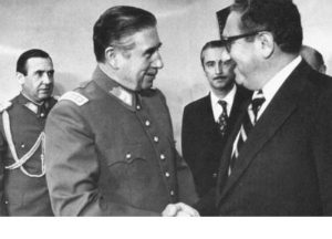 Dos directivos de El Mercurio, un militar y un dirigente DC fueron financiados por la CIA para derrocar a Allende