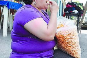 Obesidad mórbida es tres veces peor en mujeres