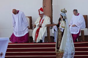 Matrimonio y primera comunión en picada: Sacramentos de la Iglesia Católica registran mayor baja en 14 años
